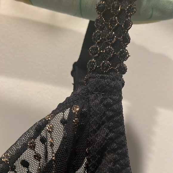 Chantelle uw bra 36D black w/gold trim   Excellent condition/nearly new - Picture 4 of 7